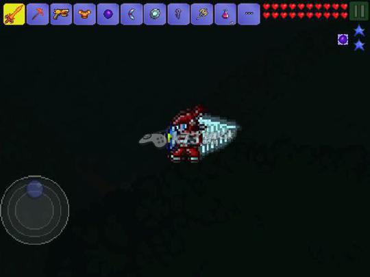 泰拉瑞亚翅膀怎么悬停1